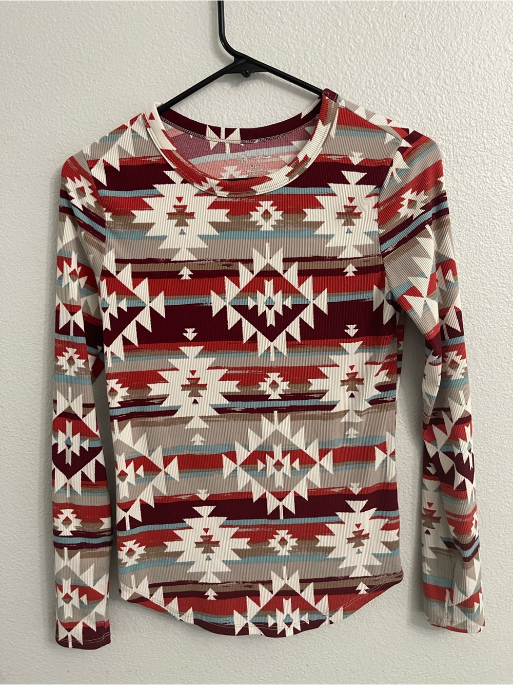 No Boundaries Women's Juniors Crewneck Ribbed Aztec Long Sleeve T-Shirt Size M - Picture 2 of 7